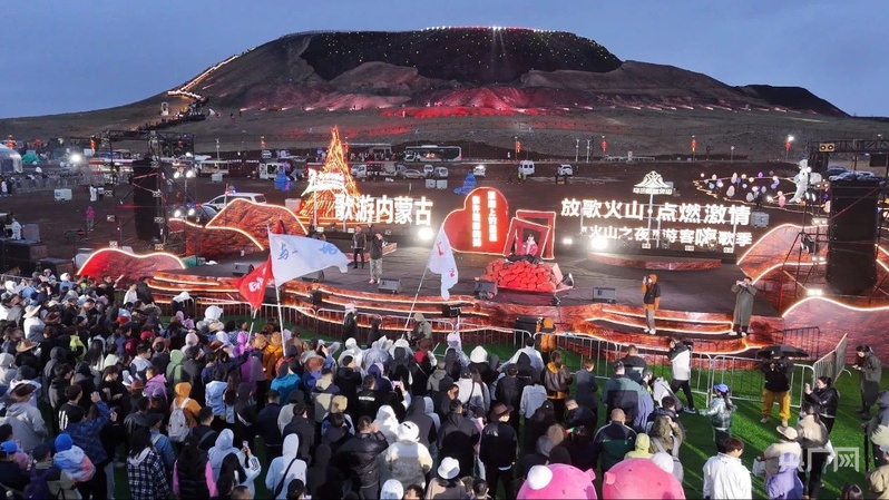 内蒙古五一假期首日接待国内游客341万人次(图1)