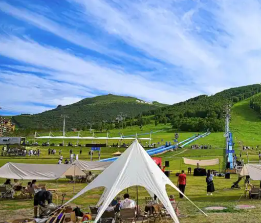 【聚焦京张体育文化旅游带建设】崇礼滑雪场“五一”假期开启夏季运营(图1)