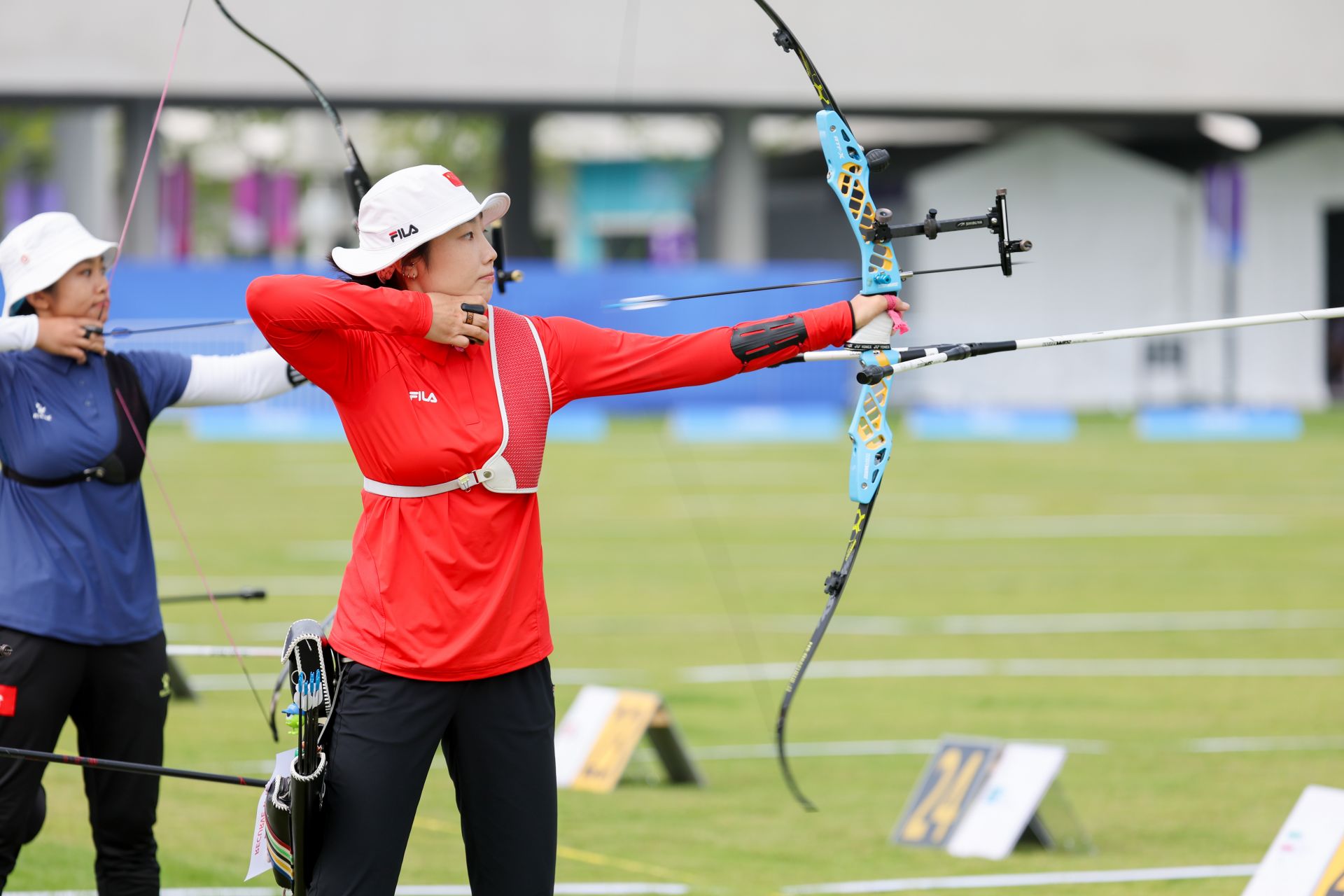 6月草原燃爆!二连浩特蒙古马超级联赛选拔赛上演速度与搏克盛宴(图1) 6月草原燃爆!二连浩特蒙古马超级联赛选拔赛上演速度与搏克盛宴