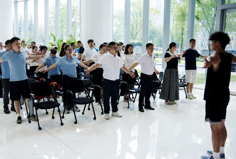 党建领航先锋献礼 双塔共擎世运新篇——蓉城政企携手共迎世运盛会(图1)