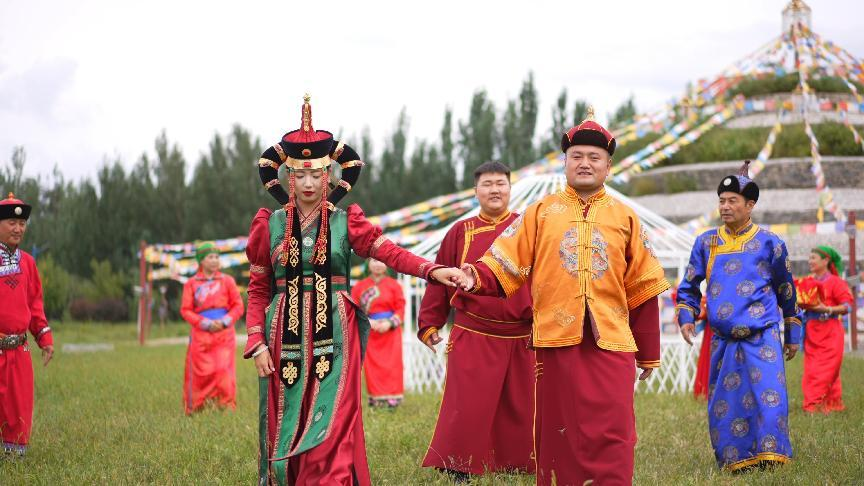 科尔沁民俗风情园焕新登场 “哲里木楚古兰”引领文旅新风尚(图2)