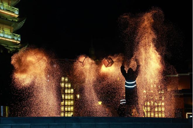 变脸吐火、杂技等表演轮番登场济南方特“国风盛典”即将启幕!(图3)