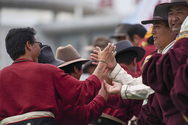 【文体艺苑】多彩活动庆“双节”(图3)