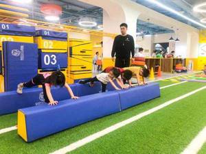 120名活力少年体能赛场竞风采|2026贵州省少儿体能挑战赛(贵阳站)落幕(图1) 120名活力少年体能赛场竞风采|2026贵州省少儿体能挑战赛(贵阳站)落幕