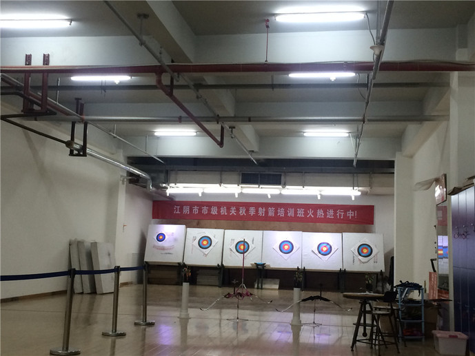 比萨有哪些提供射箭课程的俱乐部？