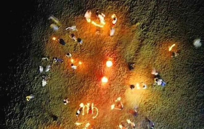 两天拓展(攻防箭 世界球 杯子舞 动力绳圈 古城魅影 野炊 皮划艇)(图6)