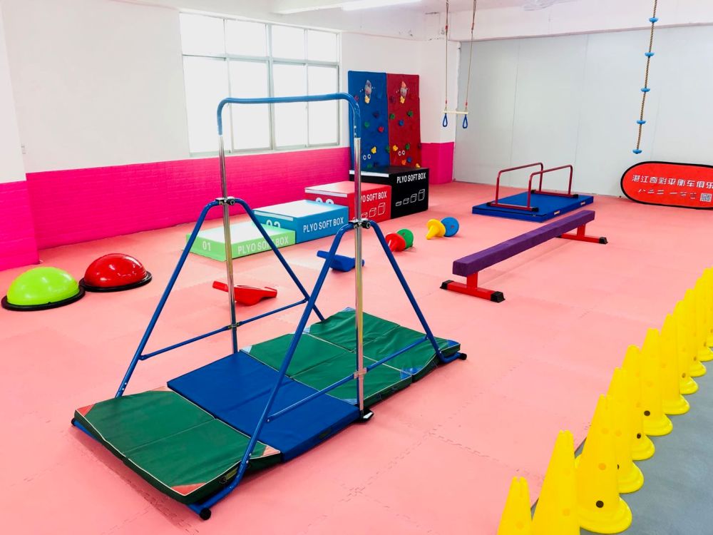 劝你别让孩子踢球了前辽宁铁人梯队球员现在沈阳街头抢单靠体能奔波生活异常辛酸(图1) 劝你别让孩子踢球了前辽宁铁人梯队球员现在沈阳街头抢单靠体能奔波生活异常辛酸