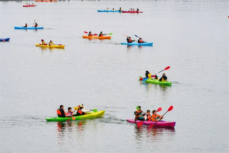 唱歌、划艇、看戏、逛集市……快来四川天府新区兴隆湖“领”惊喜(图4)