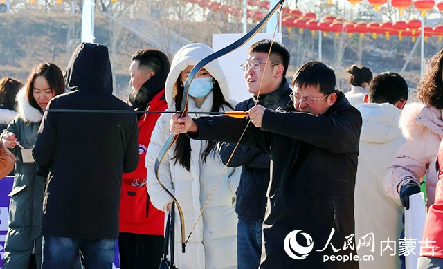 呼和浩特市赛罕区首届冰雪嘉年华暨城市冰雪那达慕开幕(图2)