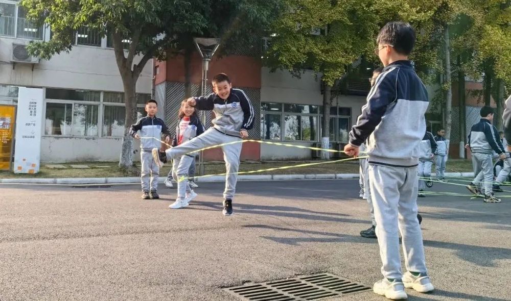 常练常赛常运动畅享快乐在校园!(图1)