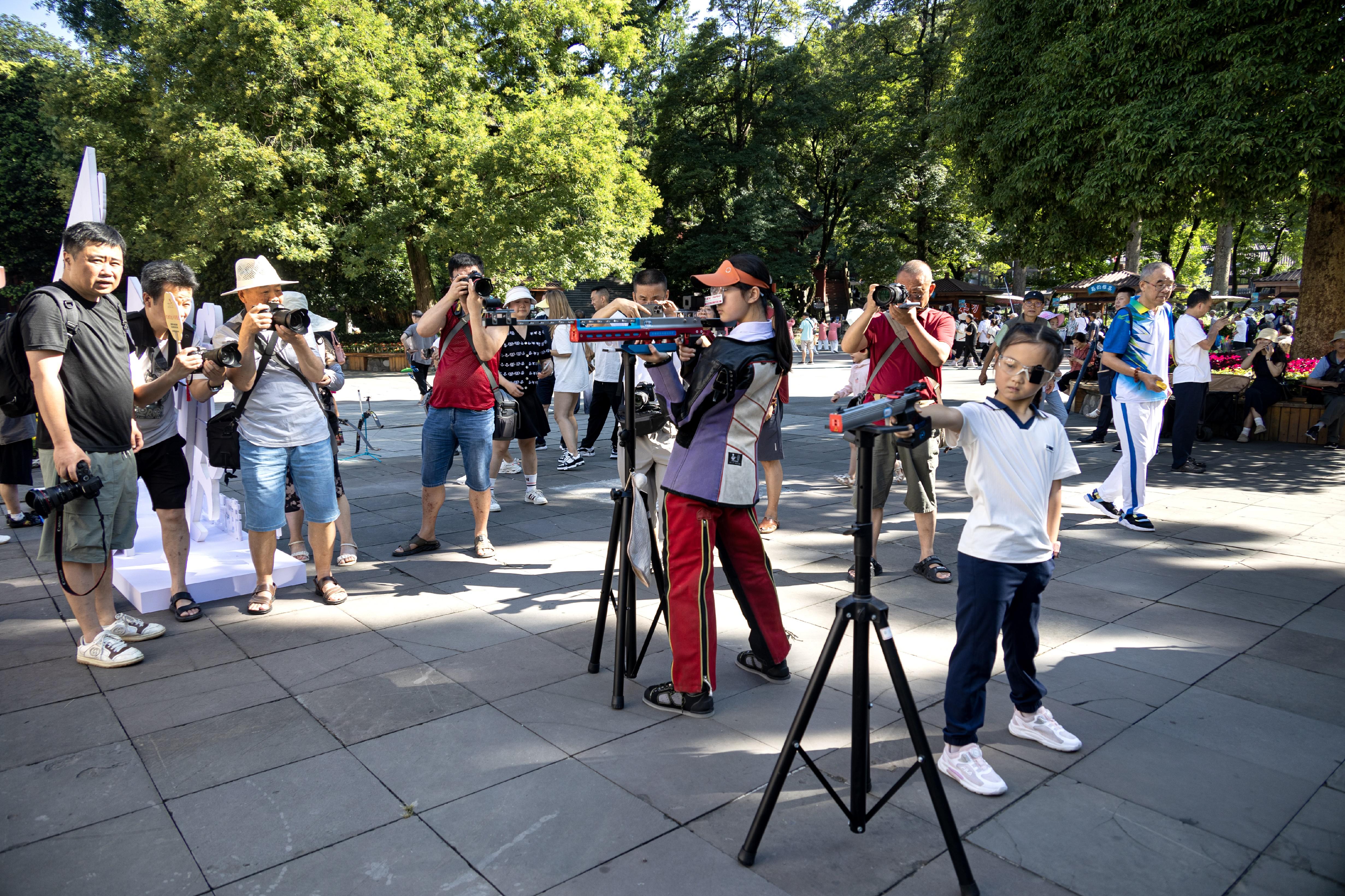“艺”起迎世运・万千气象新主题摄影展启幕 镜头下的都江堰邀您共赏(图4)