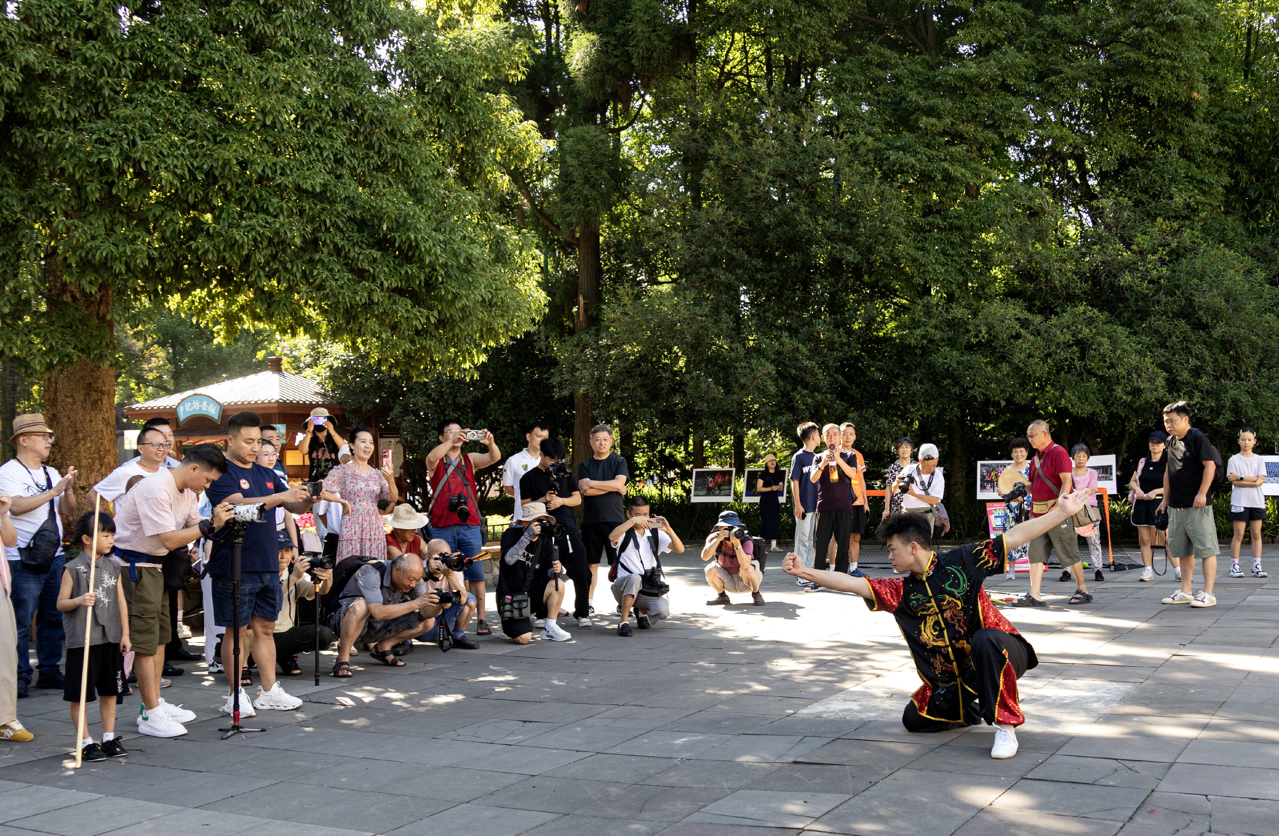 “艺”起迎世运・万千气象新主题摄影展启幕 镜头下的都江堰邀您共赏(图5)