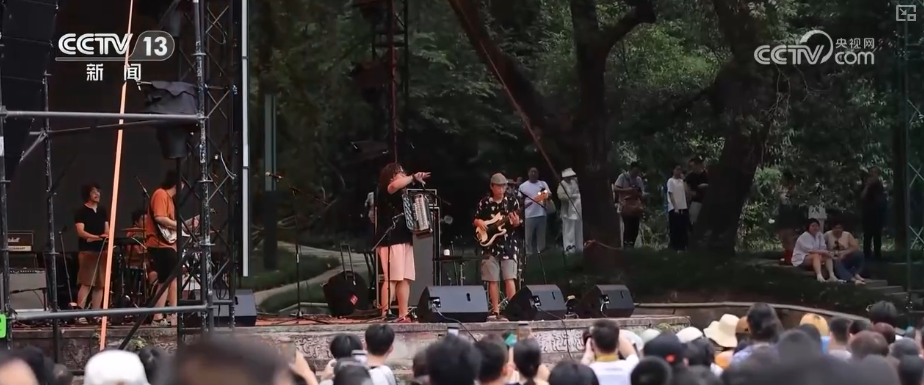 “清爽”文旅燃动暑期“热”经济 “网红”项目激活“逗留型旅游”活力(图2)