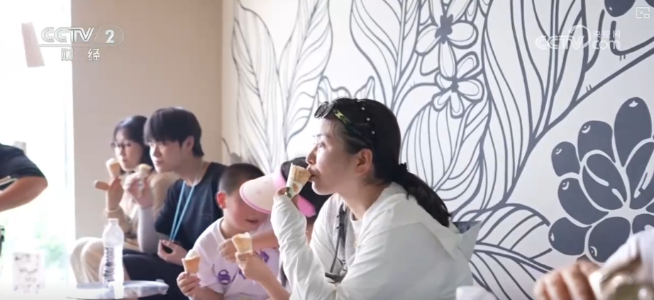 “清爽”文旅燃动暑期“热”经济 “网红”项目激活“逗留型旅游”活力(图15)