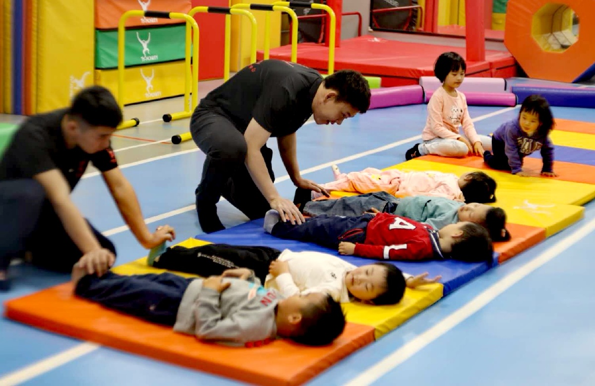 少儿体适能“趣味化”让萌娃们耍嗨了……